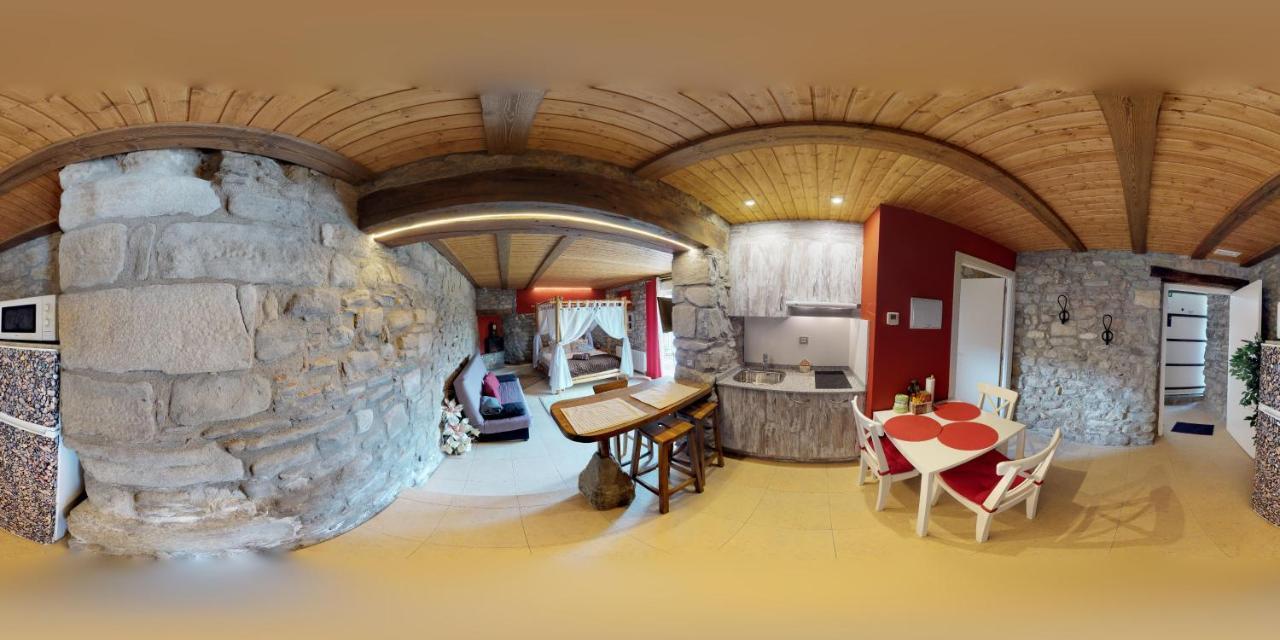 Casa Rural La Abadia-Apartamentos Graus Exterior photo